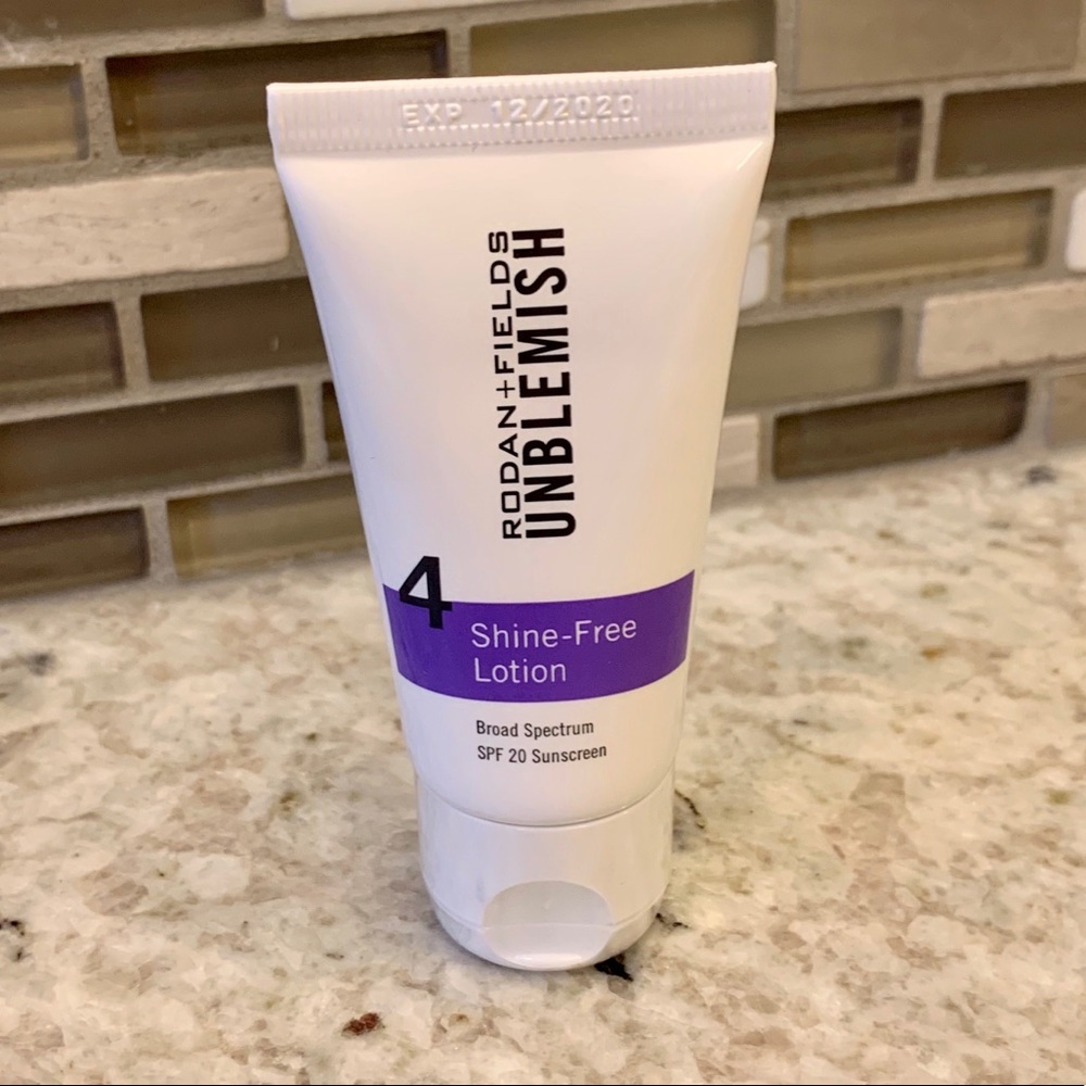R+F Shine-Free Lotion
